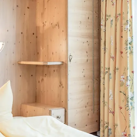 Holiday home Sonnzeit *