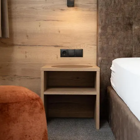 Sonnzeit Ζόλντεν