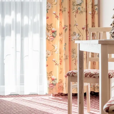 Sonnzeit * Ζόλντεν