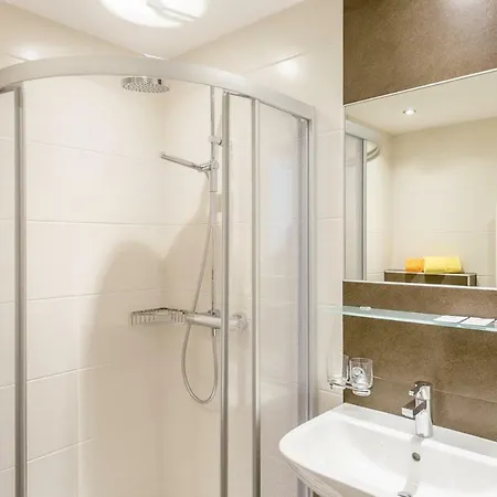 Sonnzeit * Ζόλντεν